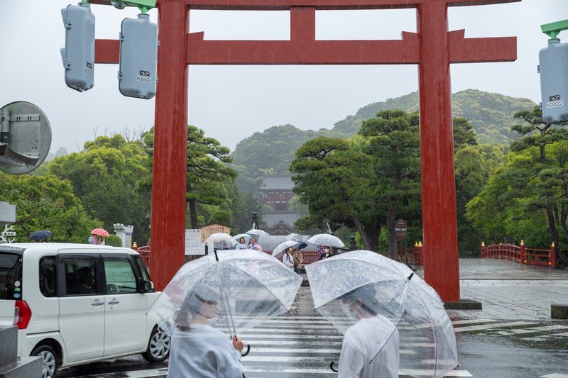 三の鳥居越しに望む鶴岡八幡宮本宮（2023-05-07）