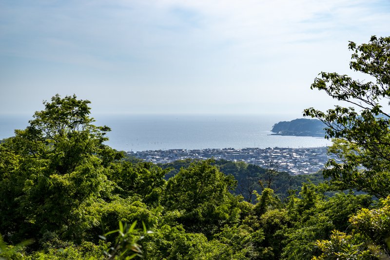 衣張山頂からの相模湾の眺望（2022-05-05）